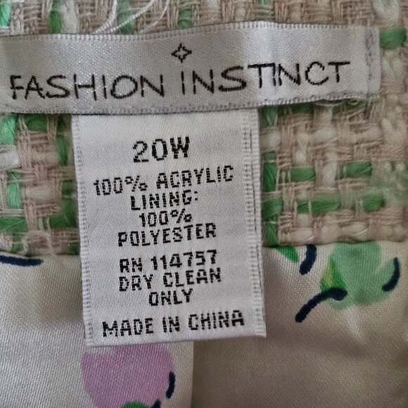 FASHION INSTINCT JACKET AND SKIRT SUIT. JACKET SIZE 22 AND SKIRT SIZE 2X GREEN - Picture 7 of 8